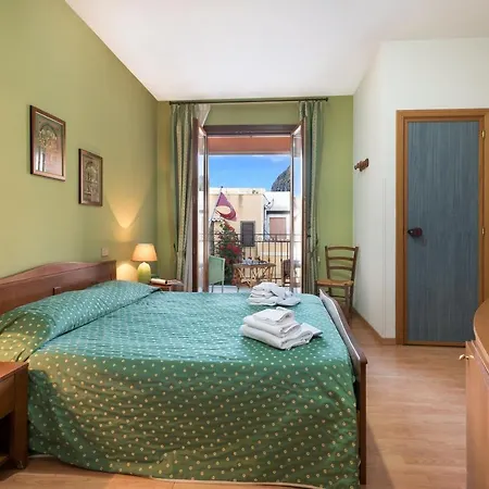 Hotel Halimeda 2*