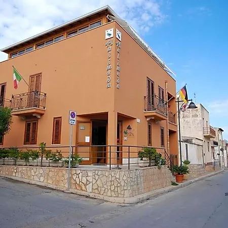 Halimeda Hotel